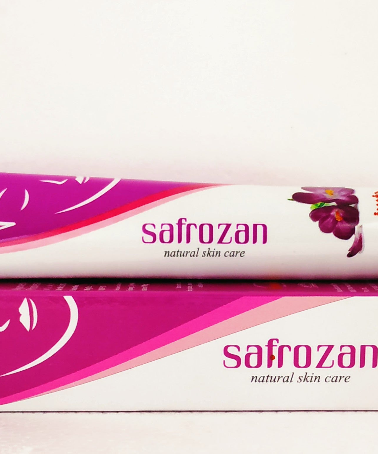 Saffrozan cream 20gm -  Imis Ayurveda - Medizzo.com